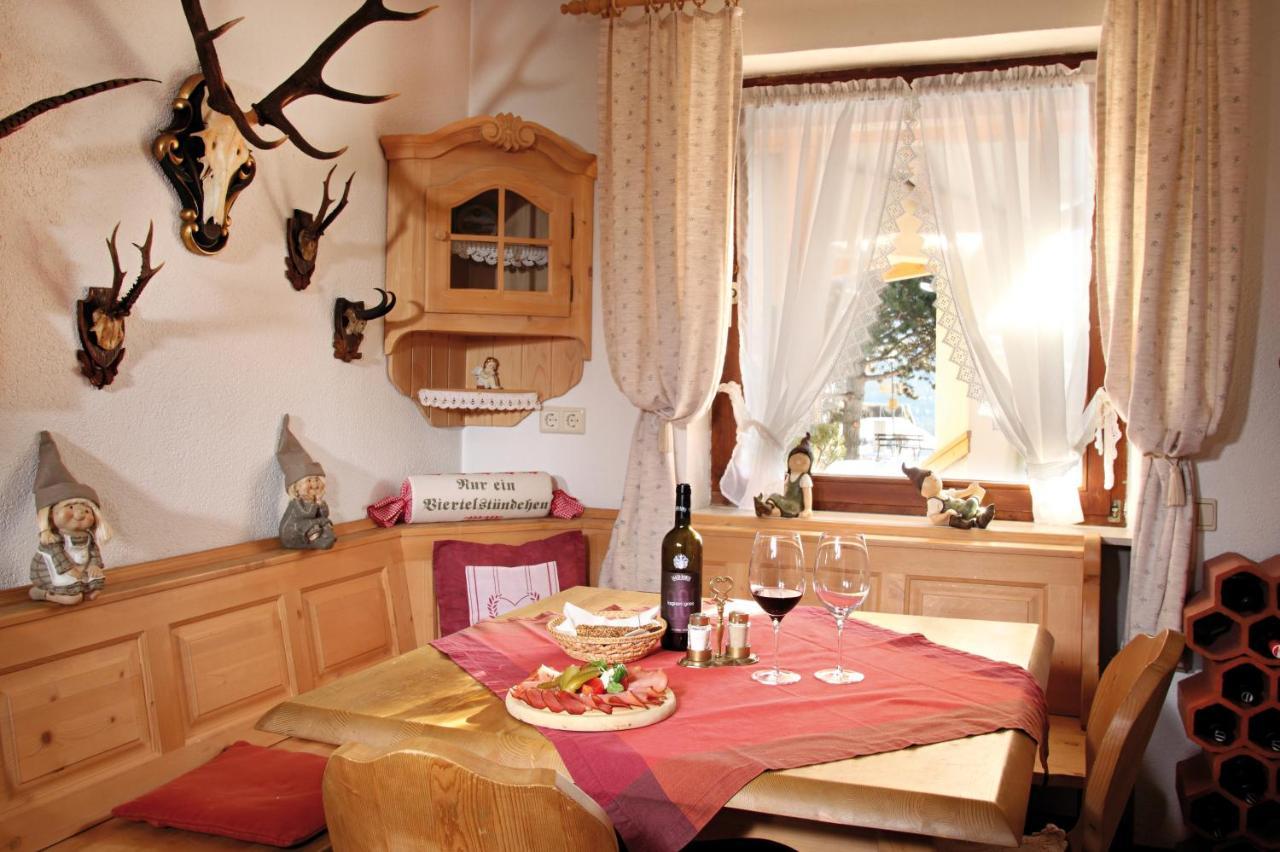 Landhotel Jaeger Top Wildermieming Kültér fotó